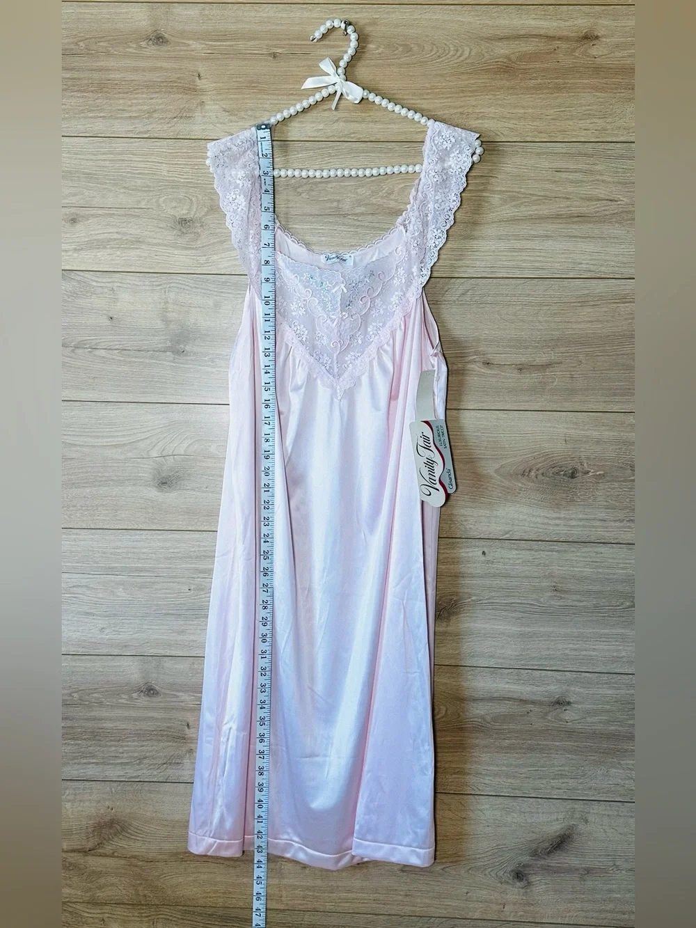 Vintage 70s Vanity Fair Pale Pink Satin Lace-Trim Chemise